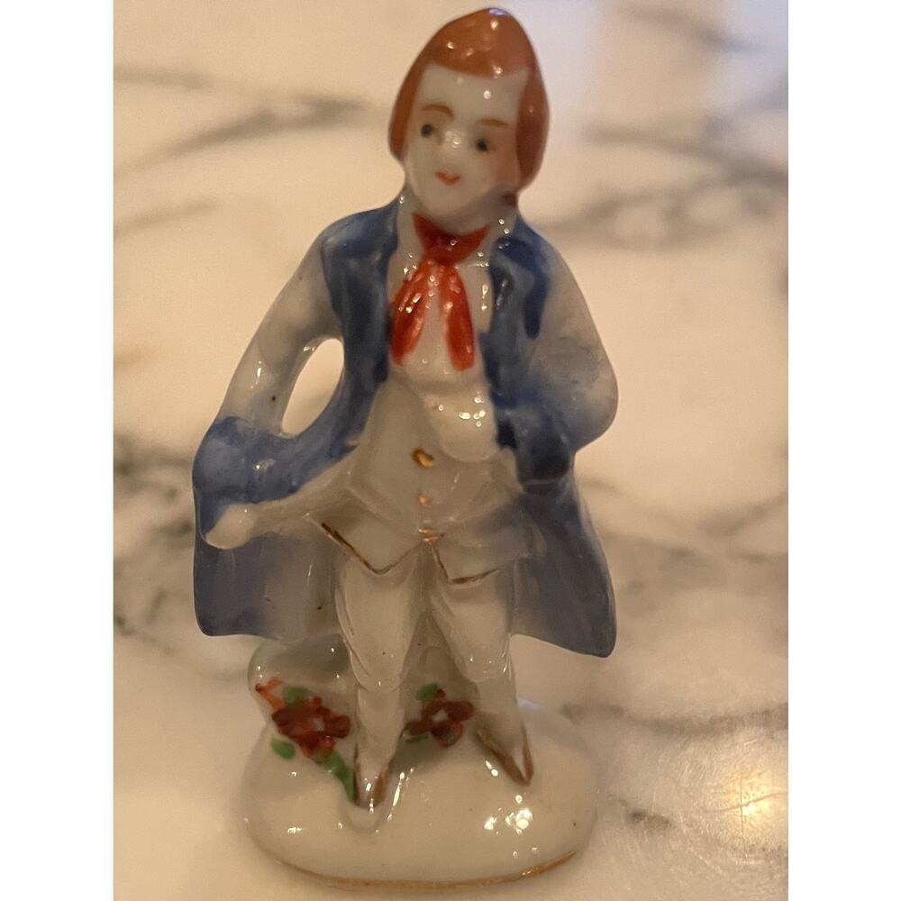 Occupied Japan - 1940ish Porcelain Recreation of Nobleman, A05